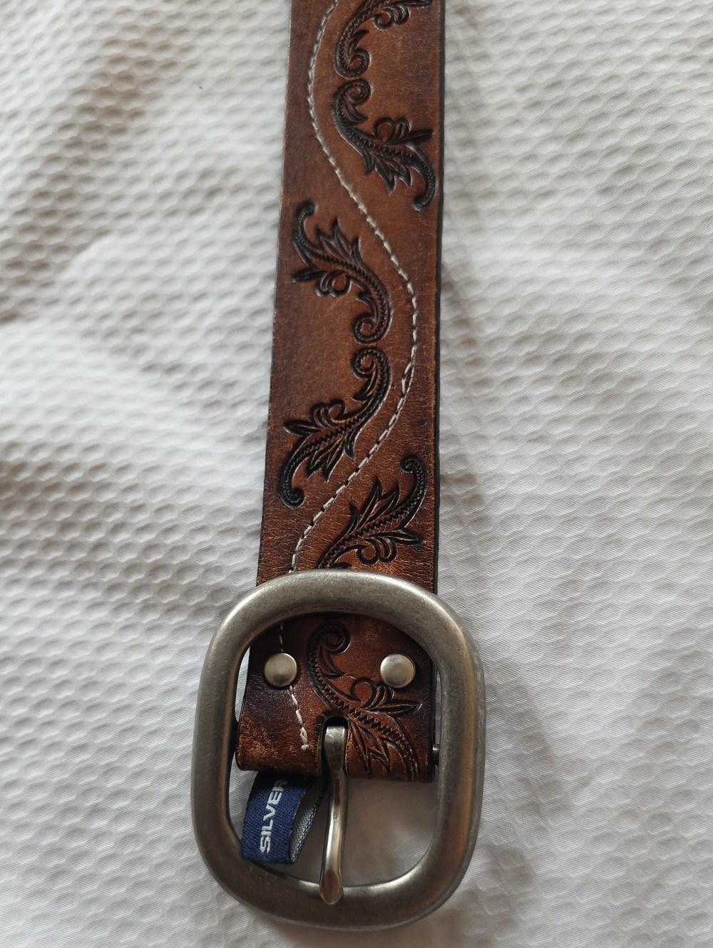 Leather tooled western style belt! Silver Jeans brand, XL
